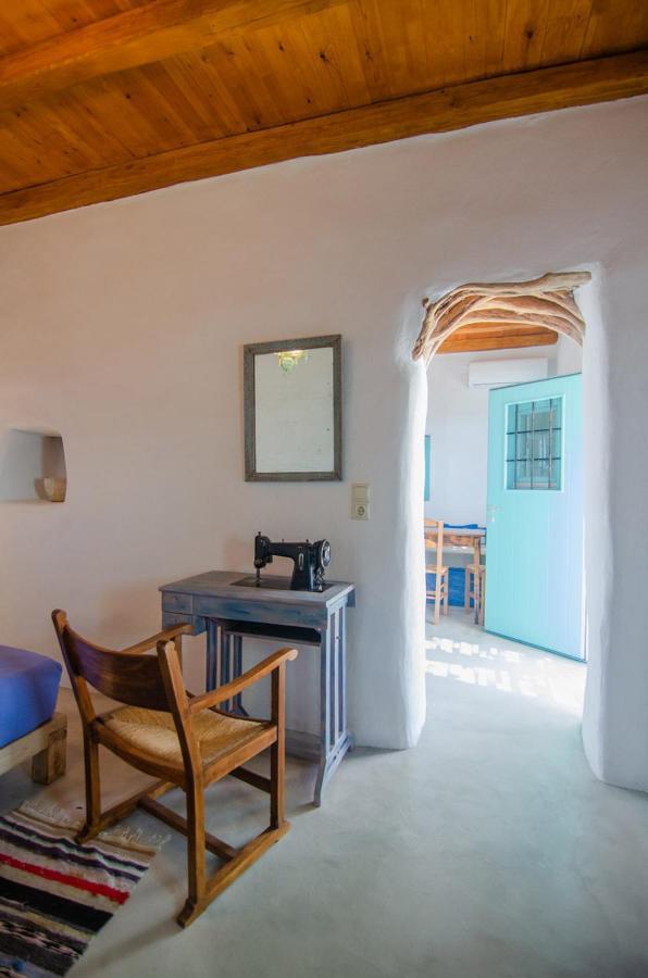 Dimitrakis Guesthouse Donoussa Exterior photo