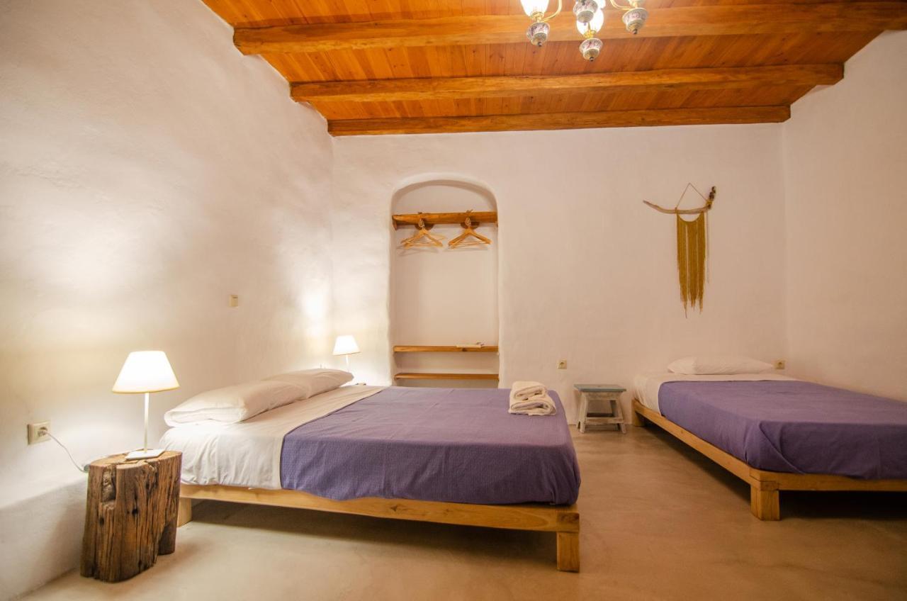 Dimitrakis Guesthouse Donoussa Exterior photo